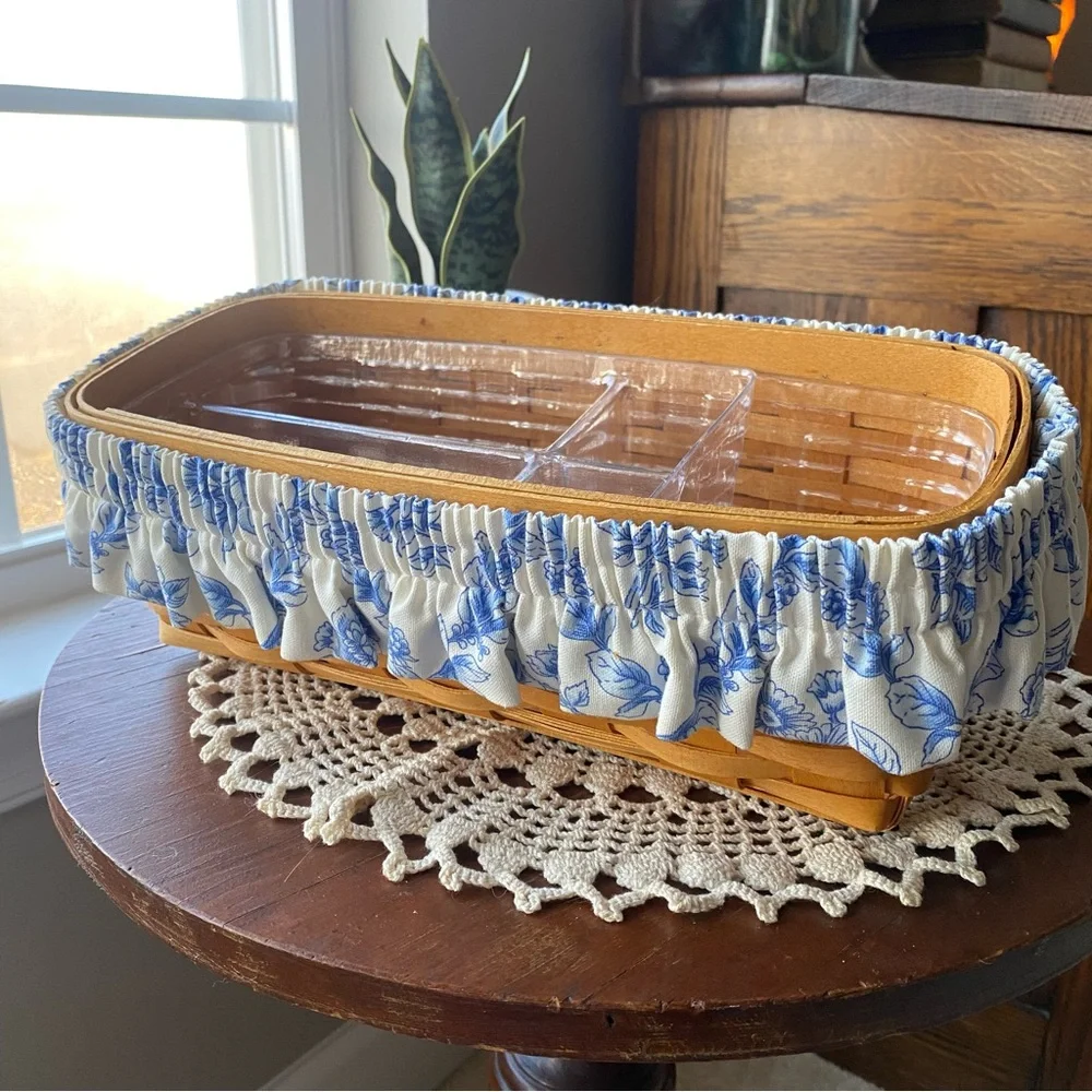 Longaberger 2002 Wicker Vanity Desk Basket w/Blue Floral Liner 2 Plastic Liners